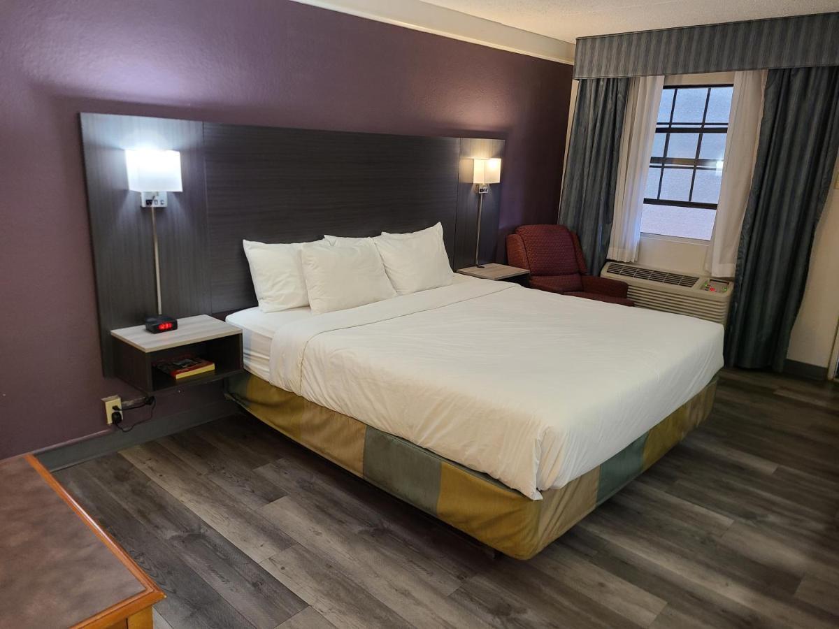La Quinta Inn By Wyndham Фармингтън Екстериор снимка